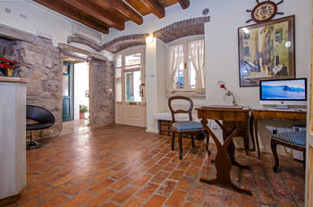 Marco Polo Apartment *